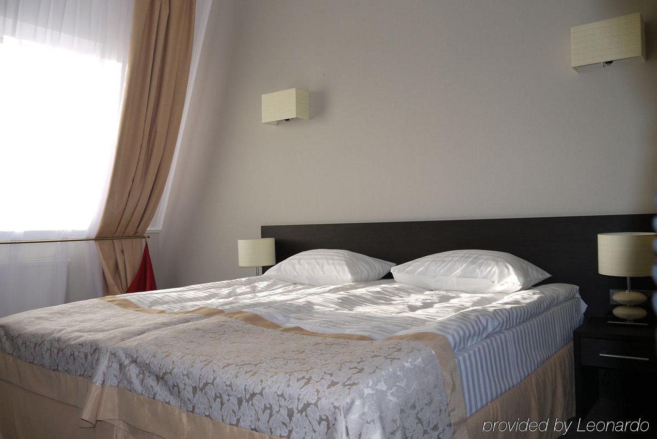 Optima Kropyvnytskyi Hotel Kültér fotó