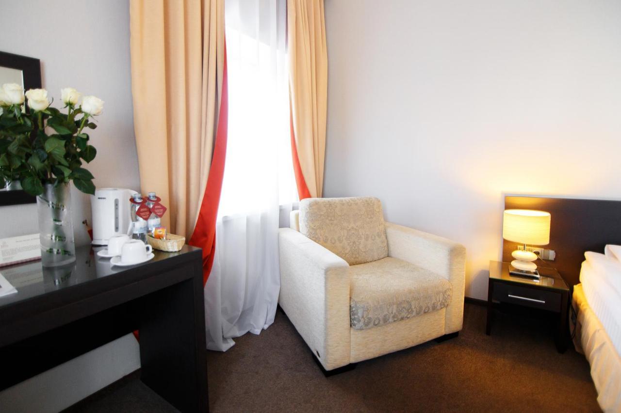 Optima Kropyvnytskyi Hotel Kültér fotó