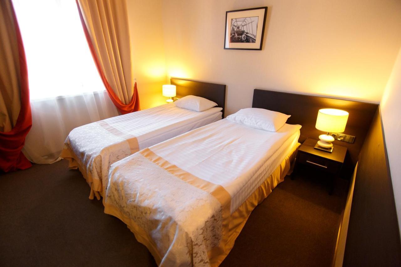 Optima Kropyvnytskyi Hotel Kültér fotó