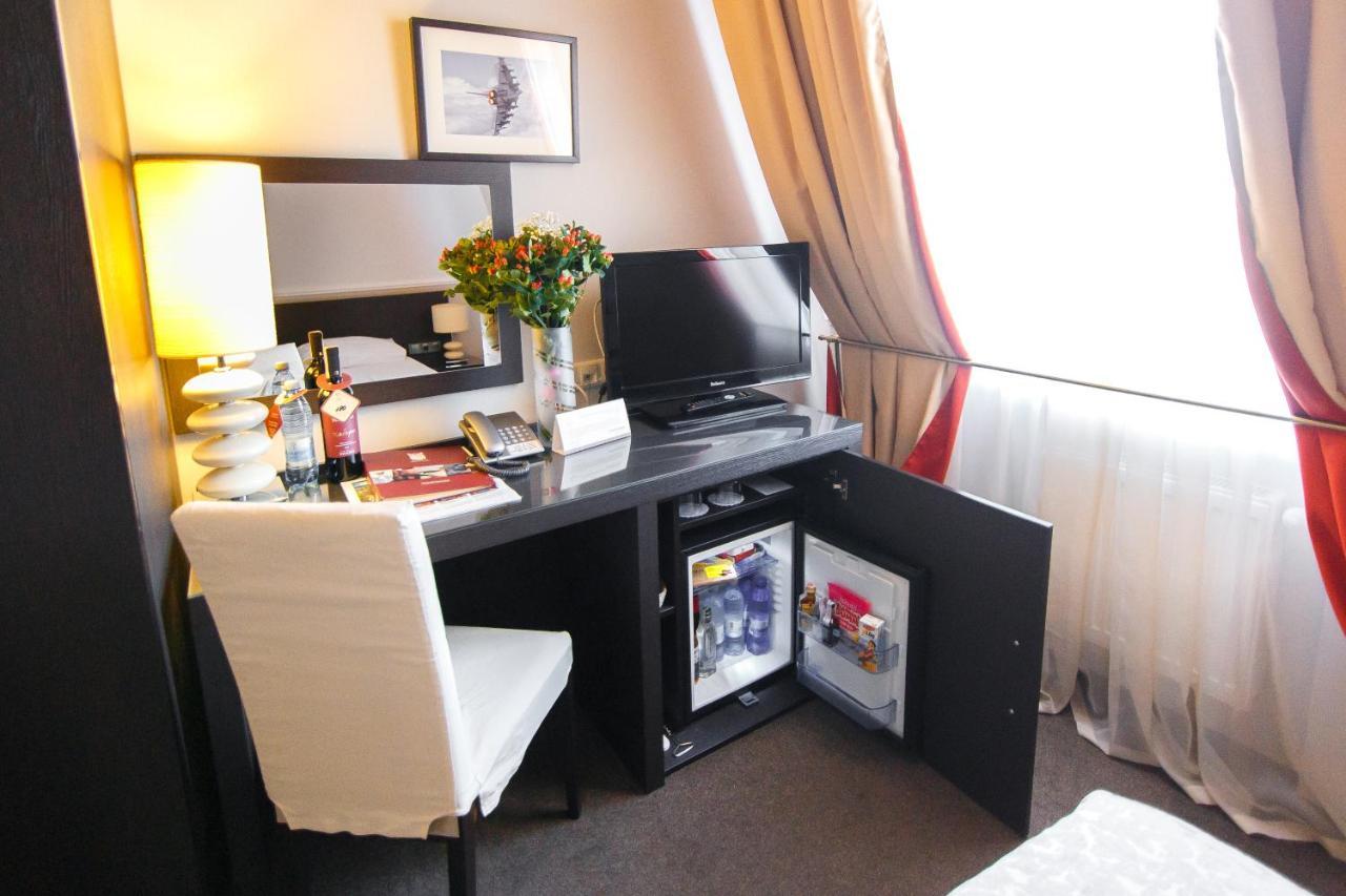Optima Kropyvnytskyi Hotel Kültér fotó