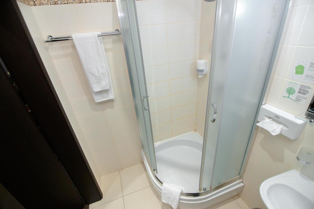 Optima Kropyvnytskyi Hotel Kültér fotó
