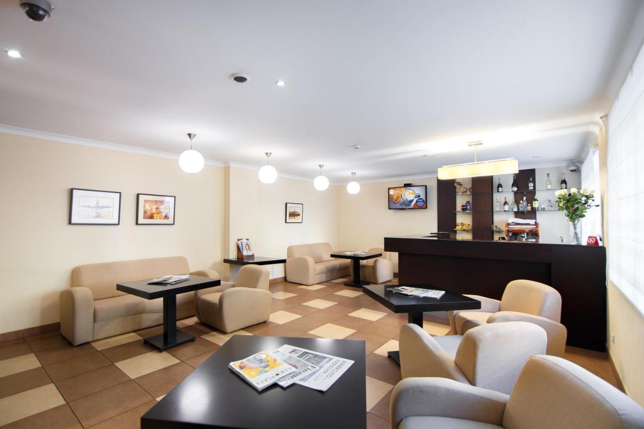 Optima Kropyvnytskyi Hotel Kültér fotó