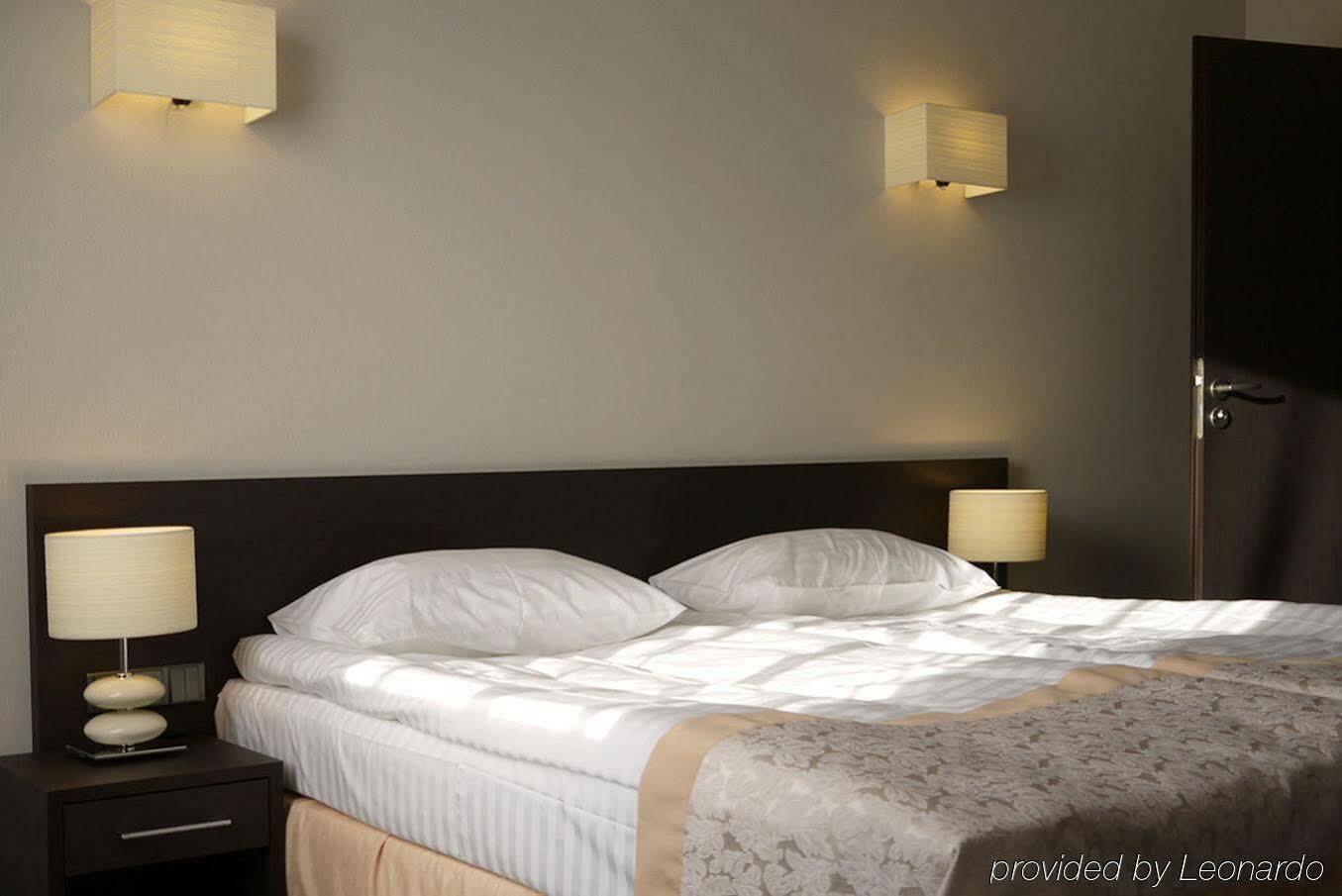 Optima Kropyvnytskyi Hotel Kültér fotó